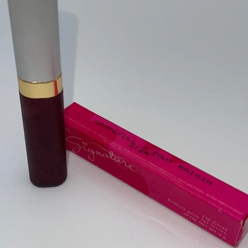 Mary Kay Signature GRAPEFULL Lip Gloss New in box